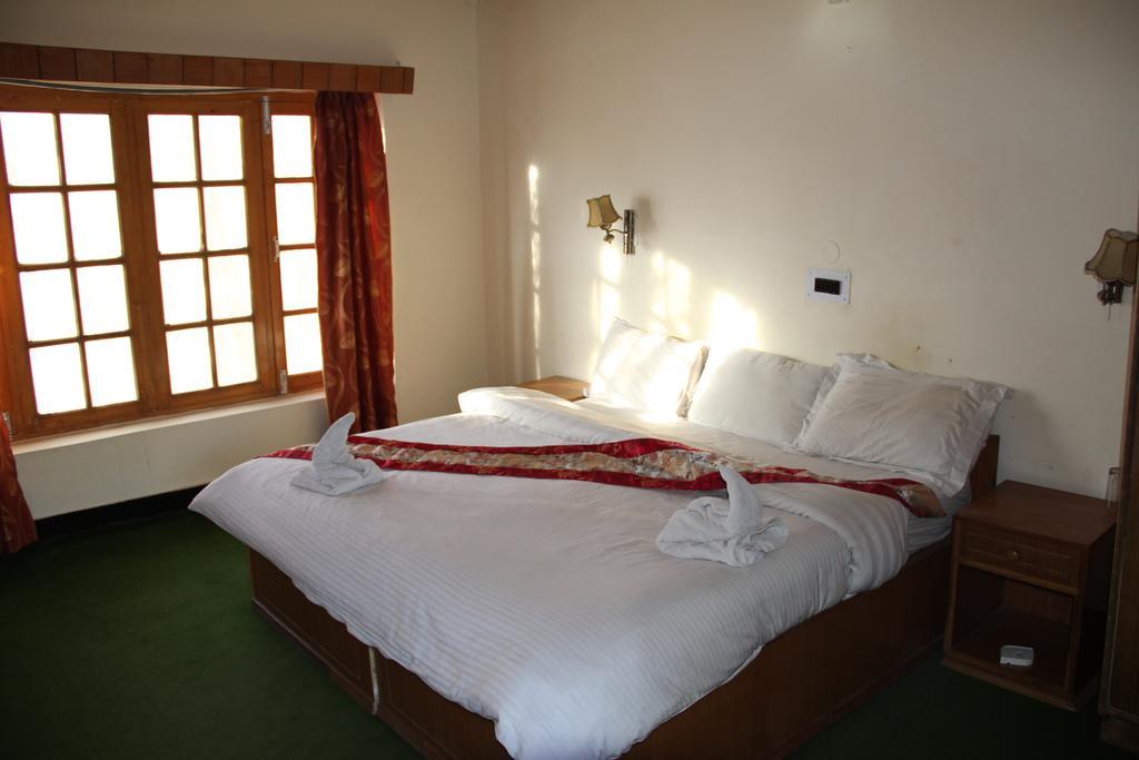 The Auspicious Hotel Leh Buitenkant foto